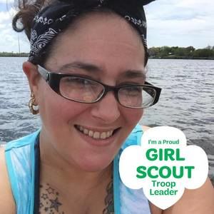 Meet your Posher, Laurie